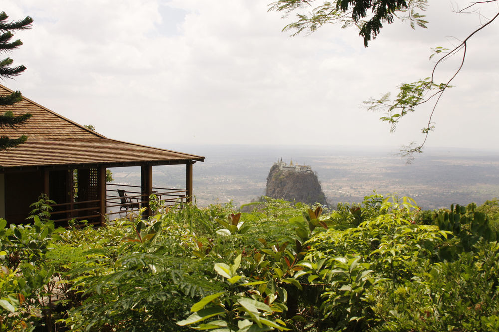 Popa Mountain Resort Mount Popa Exterior photo